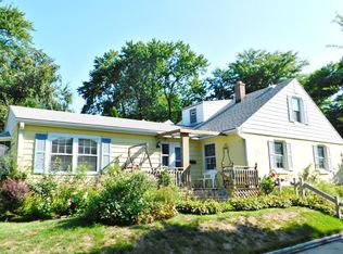 5101 N Bay Ridge Ave, Whitefish Bay, WI 53217