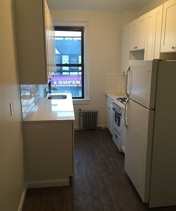 1st image of 4001 150th St Ste 2