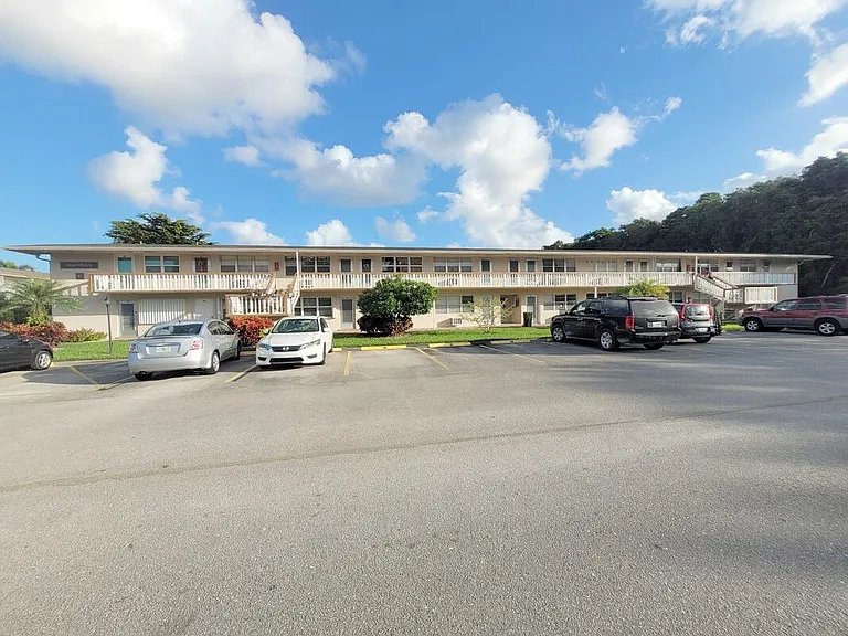 101 Hastings E #G — Photo 16
