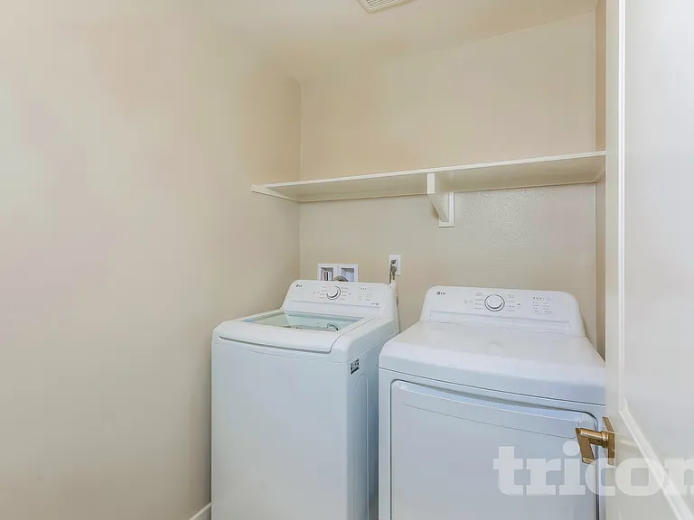 31544 Hans Dr — Photo 11