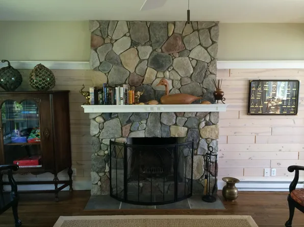 2177 S Lakeshore Dr, Ludington, MI 49431