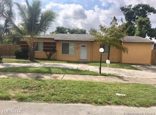 870 NE 180th St, Miami, FL 33162