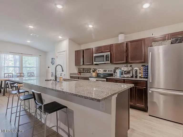 5542 Ortega Bluff Ln — Photo 11