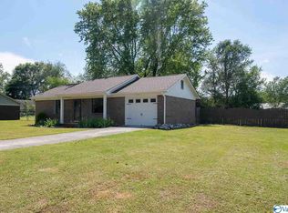 1488 Carter Grove Rd, Hazel Green, AL 35750