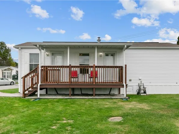 1 2nd St, Portsmouth, RI 02871