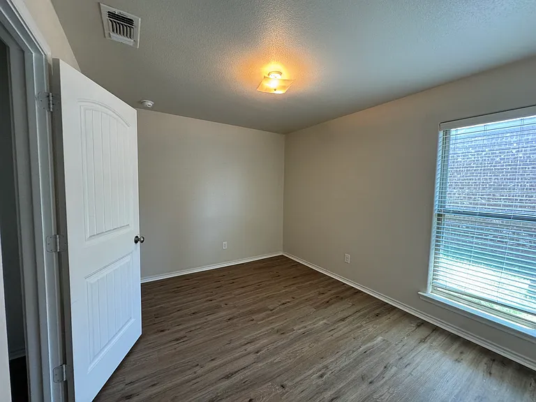 10113 Viola Ave — Photo 20