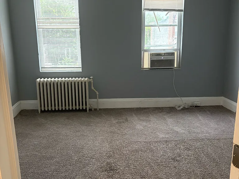 54 N Morley St — Photo 13