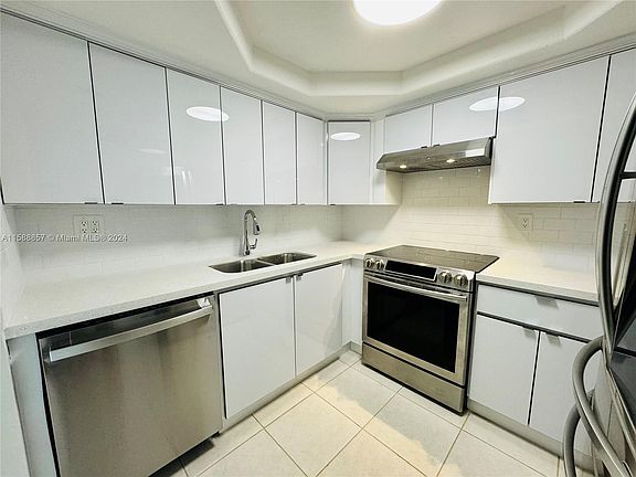 5th image of 3581 SW 117th Ave #5-102