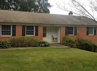 6917 Blantyre Rd, Warrenton, VA 20187