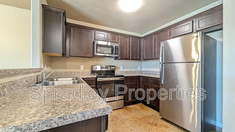 Southwood Hills — Photo 4