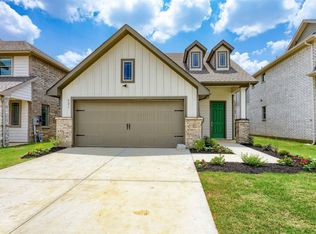 621 Ruthye Ln, Pilot Point, TX 76258