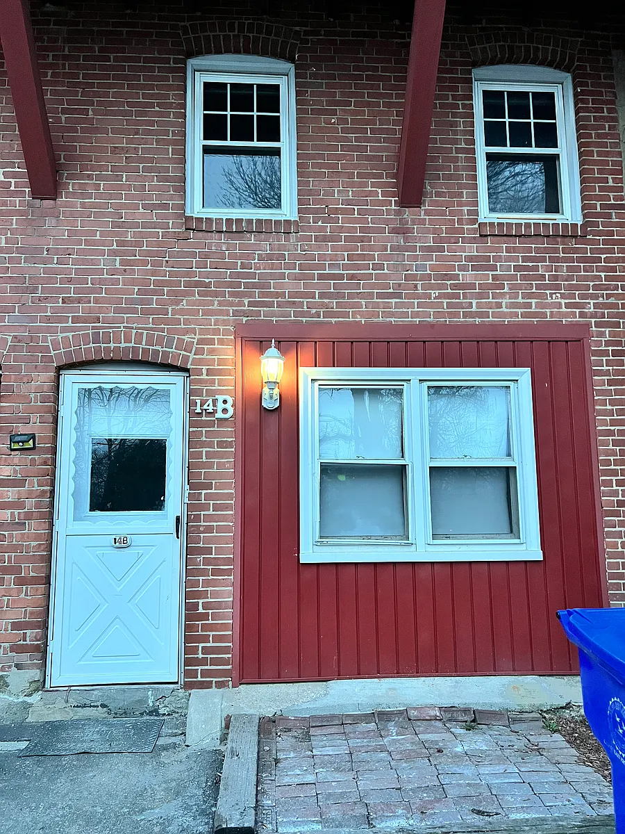 Building Photo - 14 Waterview Ave #14B