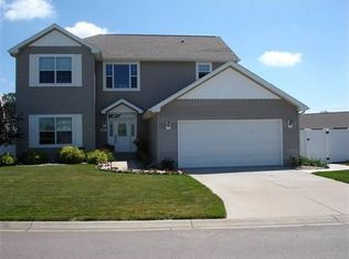 63 Lilac Ln, Mason, MI 48854