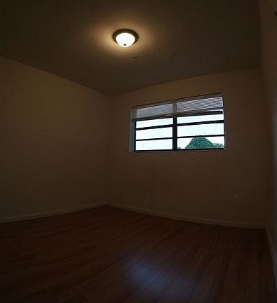 2nd image of 1170 NE 213th Ter