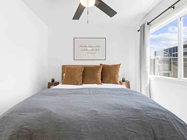1311 La Palma St #7 — Photo 8