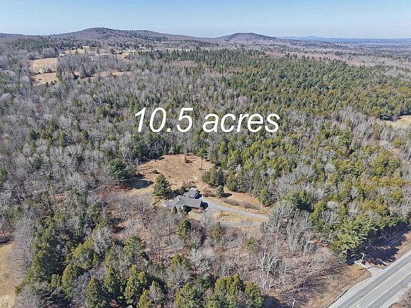 2nd image of 685 Main Road