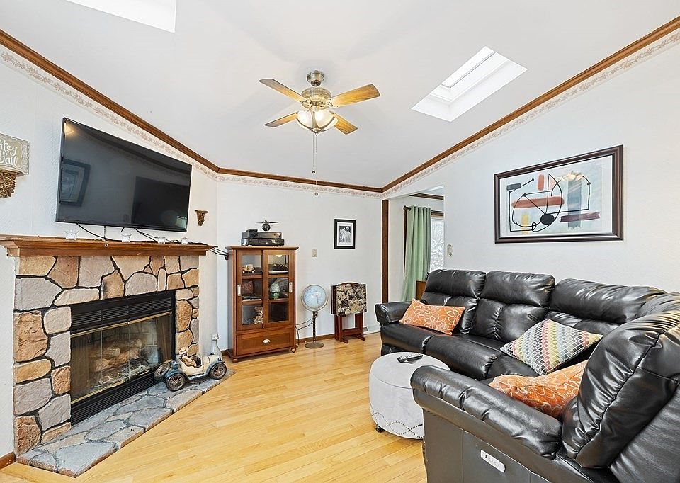 88 Leisurewoods Dr, Rockland, MA 02370 Zillow