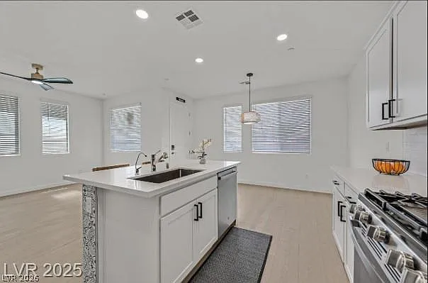 4 bed, 3.0 bath, 1936 sqft, $2,150 — Photo 4