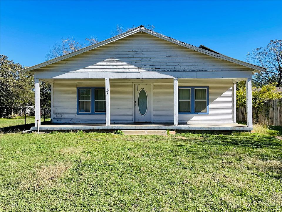 1st image of 305 N Daugherty Ave