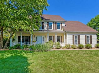2498 Wyeth Dr, West Chicago, IL 60185