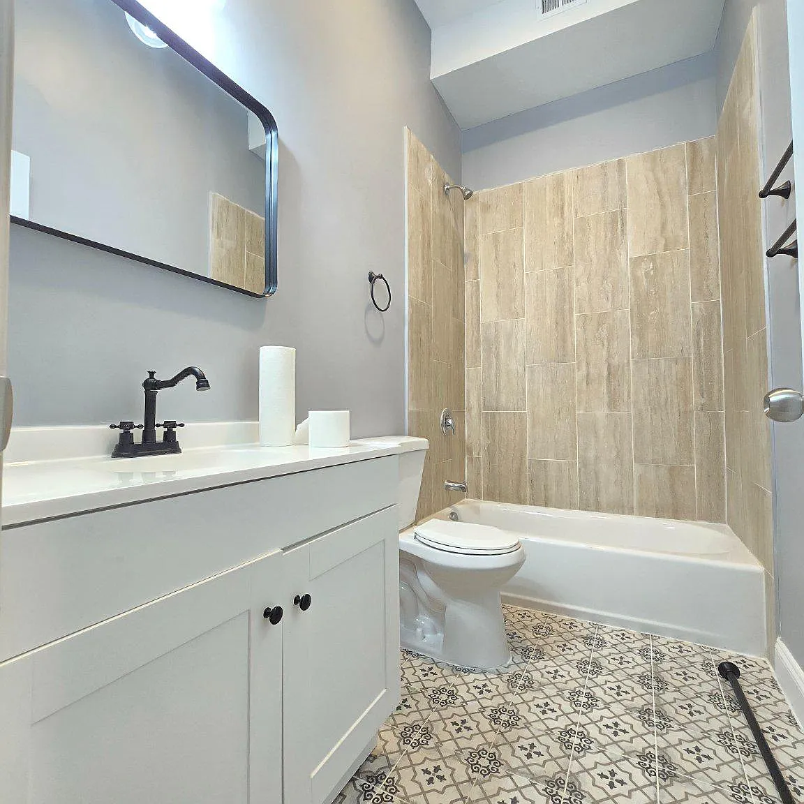 3 bed, 2.0 bath, $2,150 — Photo 4