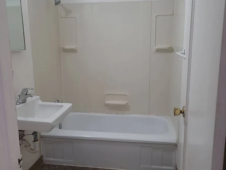 1222-1224 Doolittle Dr NE — Photo 14