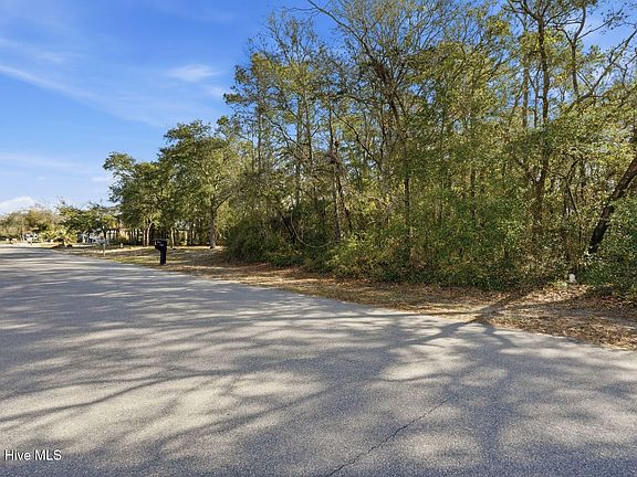 3rd image of 142 NW 1st Street LOT 57&58