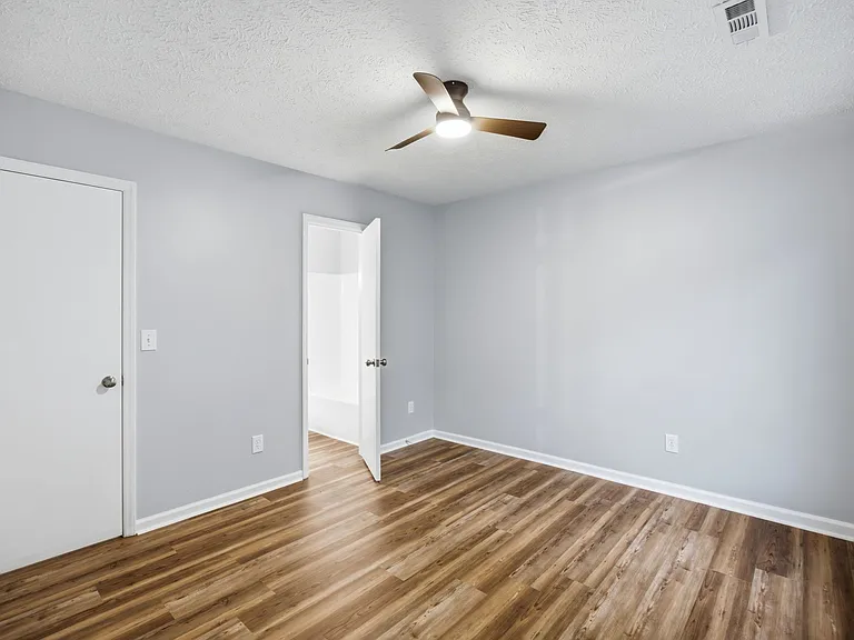 Ensuite Bedroom #2
