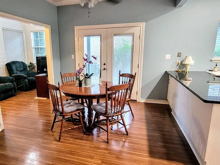210 Oak Bay St #801 — Photo 5
