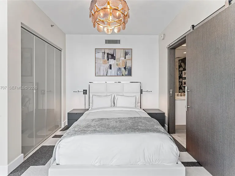 5959 Collins Ave #1201 — Photo 32