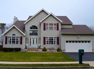 359 Old Toms River Rd, Brick, NJ 08723