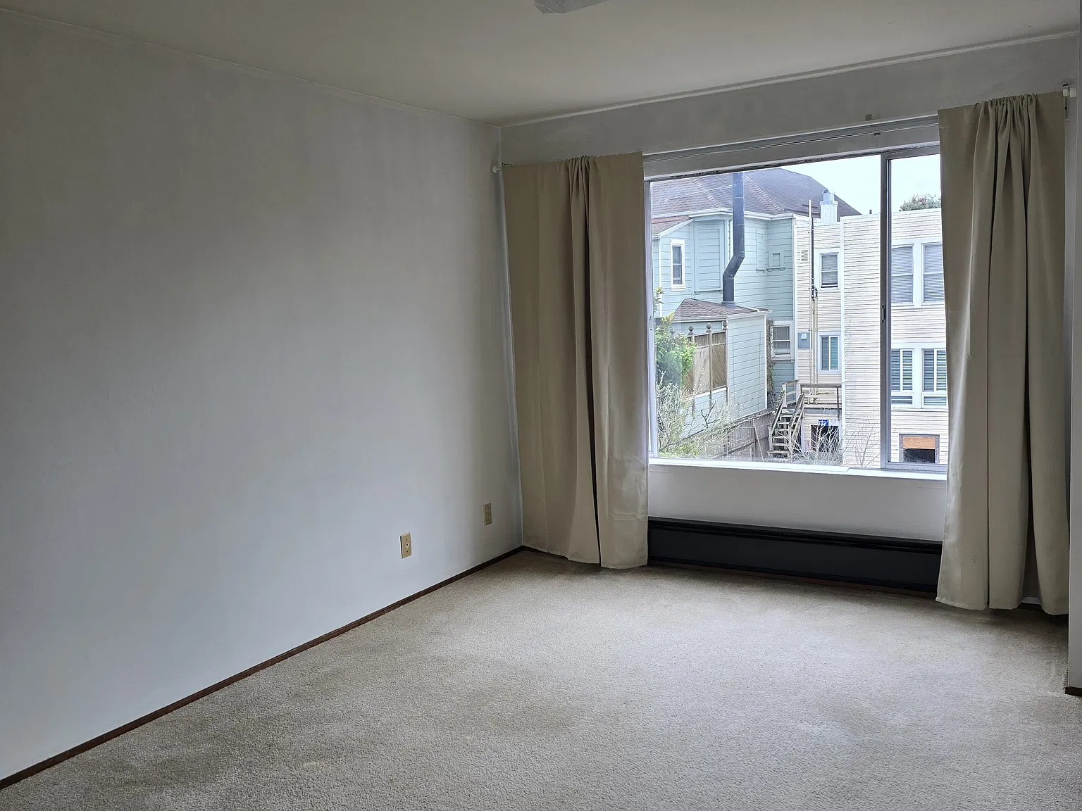 2 bed, 625 sqft, $4,000 — Photo 2