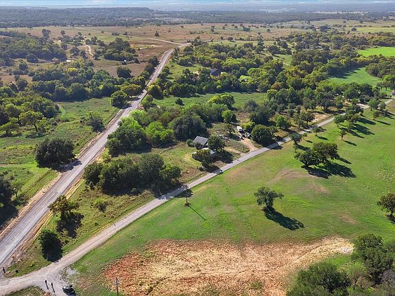 4th image of 207 Uz Rd N