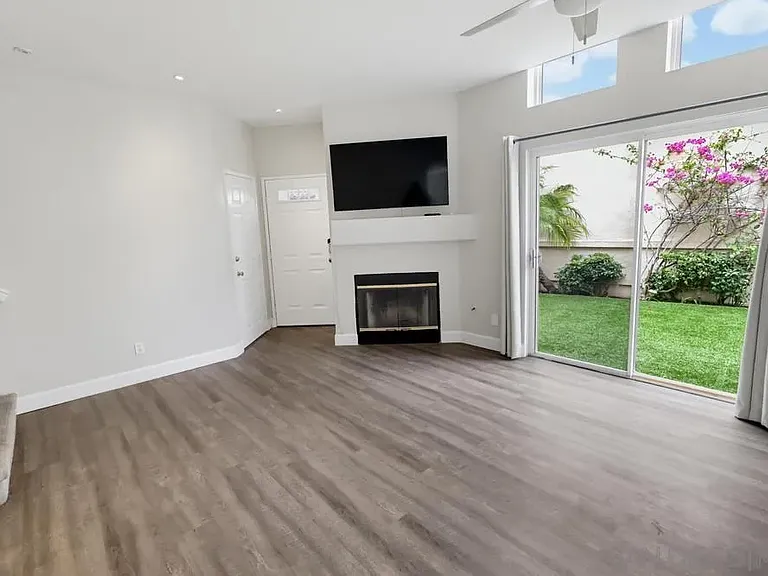 1103 Pacific Grove Loop — Photo 12