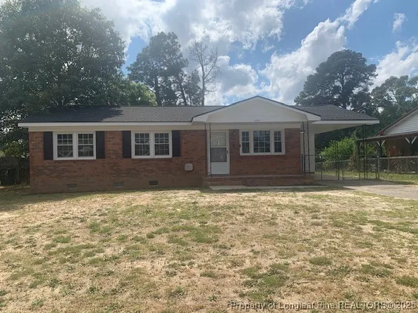 1512 Grandview Dr, Fayetteville, NC 28314