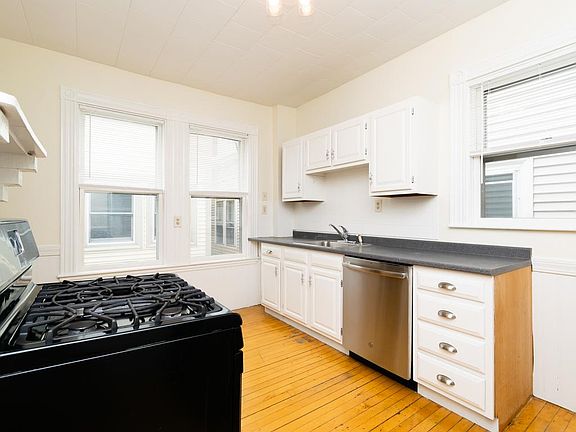 2nd image of 6 Cordis St