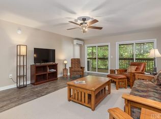 435 2a Overlook Rd #2A, Sapphire, NC 28774