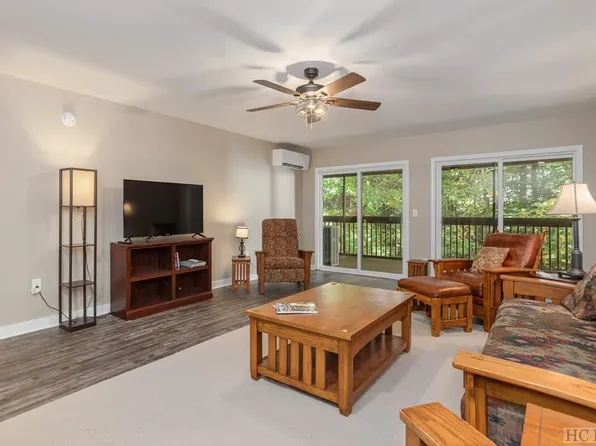 435-2A Overlook Road #2A, Sapphire, NC 28774