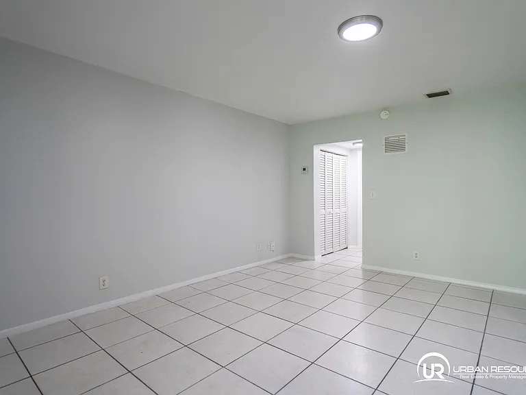 666 NE 80th St #8 — Photo 8