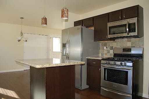 4th image of 608 N Cherry Dr