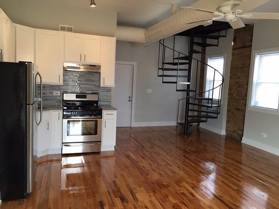 2nd image of 2057 N Damen Ave #N