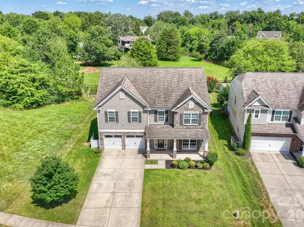 5011 Riverdale Dr, Charlotte, NC 28273