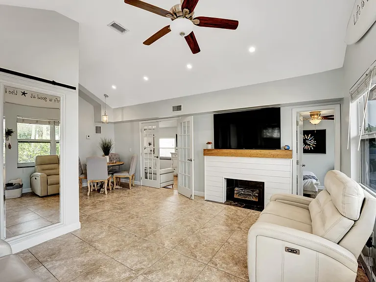 12 Briny Breezes Blvd — Photo 7