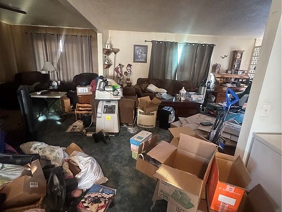 3rd image of 11636 Madison St