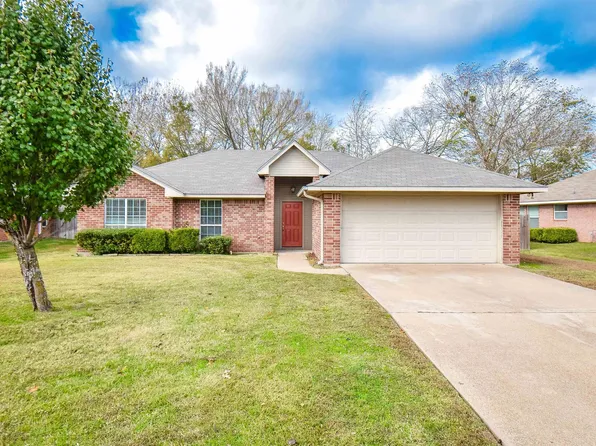 19630 Bluegrass Cir, Flint, TX 75762