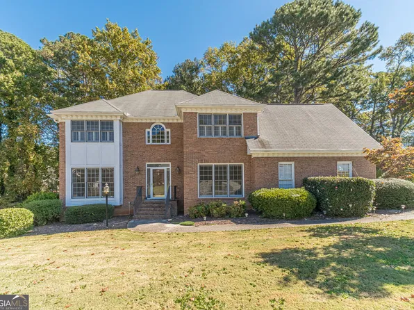 1664 Holly Lake Cir, Snellville, GA 30078