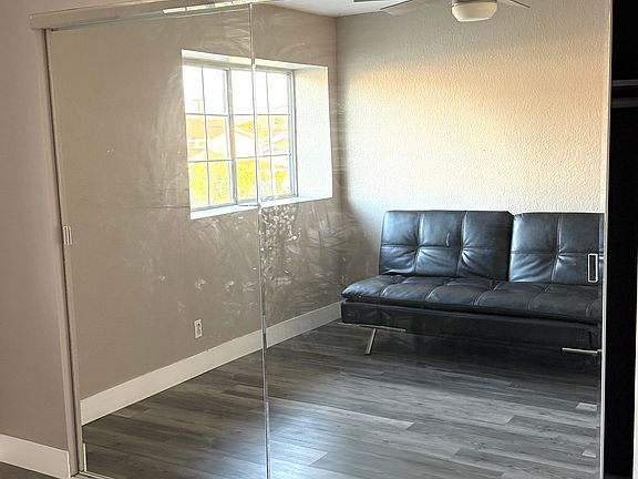 5th image of 1611 Deerhaven Dr