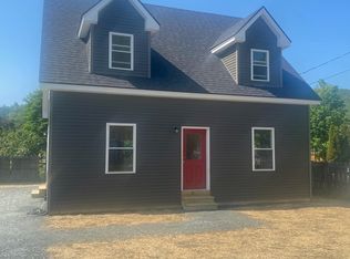 138 Summer St, Hartford, VT 05047