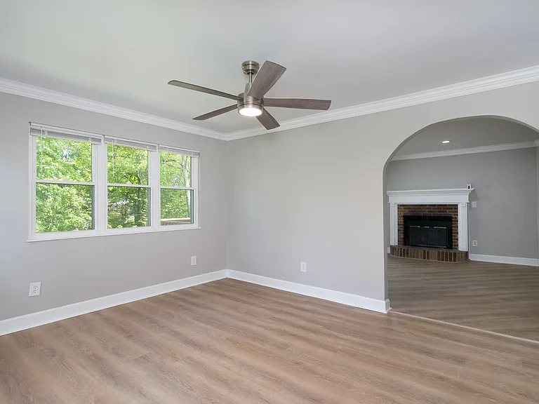 10 Kennedy Ct #B — Photo 8