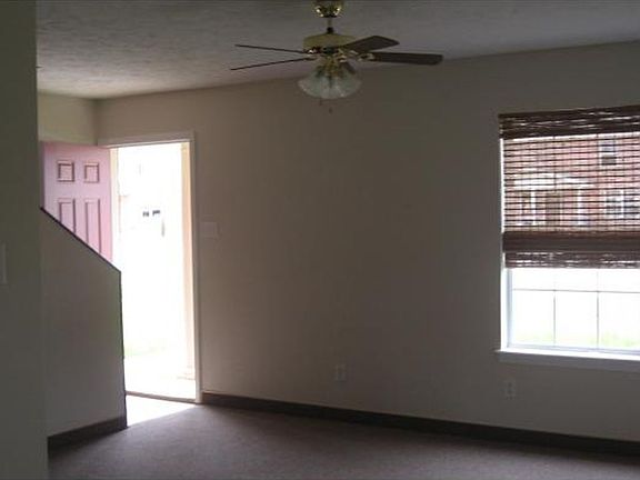 5th image of 1608-1629 Amour Dr #1